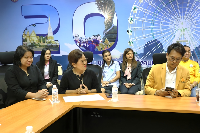 ม.นครพนม ร่วมกับ ทม.นครพนม ประชุมหารือกิจกรรมเรือไฟโชว์ ในมหกรรมเทศกาลไหลเรือไฟโลก 2568