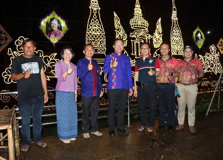 ม.นครพนม ร่วมกิจกรรมงานซุ้มเรือไฟในเทศกาลไหลเรือไฟโลก ประจำปี 2568