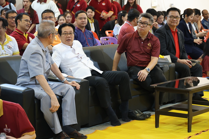 พิธีทำบุญตักบาตร เนื่องในวันสถาปนาครบรอบ 9 ปี คณะวิศวกรรมศาสตร์