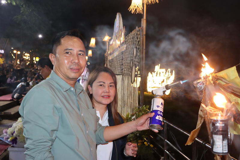 ม.นครพนม บวงสรวงและไหลเรือไฟโชว์ (วันที่ห้า) สืบสานประเพณีไหลเรือไฟ ประจำปี 2568