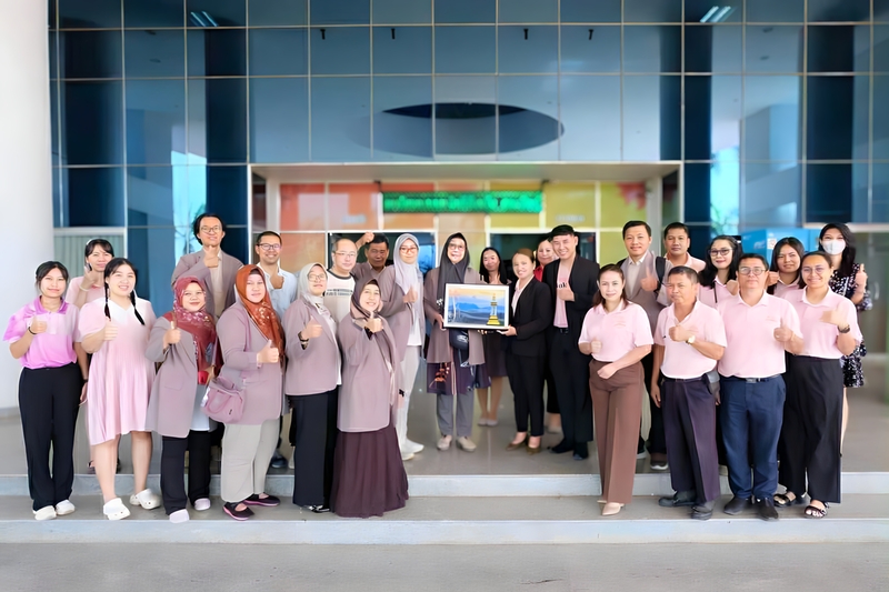 ม.นครพนม ต้อนรับ ม.แห่งรัฐสุราบายา อินโดนีเซีย สร้างเครือข่ายความร่วมมือทางวิชาการและประกันคุณภาพการศึกษา