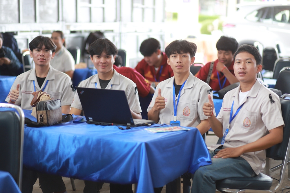 นักศึกษามหาวิทยาลัยนครพนม คว้า 4 รางวัลจากเวที “ESAN Robocon 2025” โชว์ศักยภาพด้านหุ่นยนต์อุตสาหกรรม