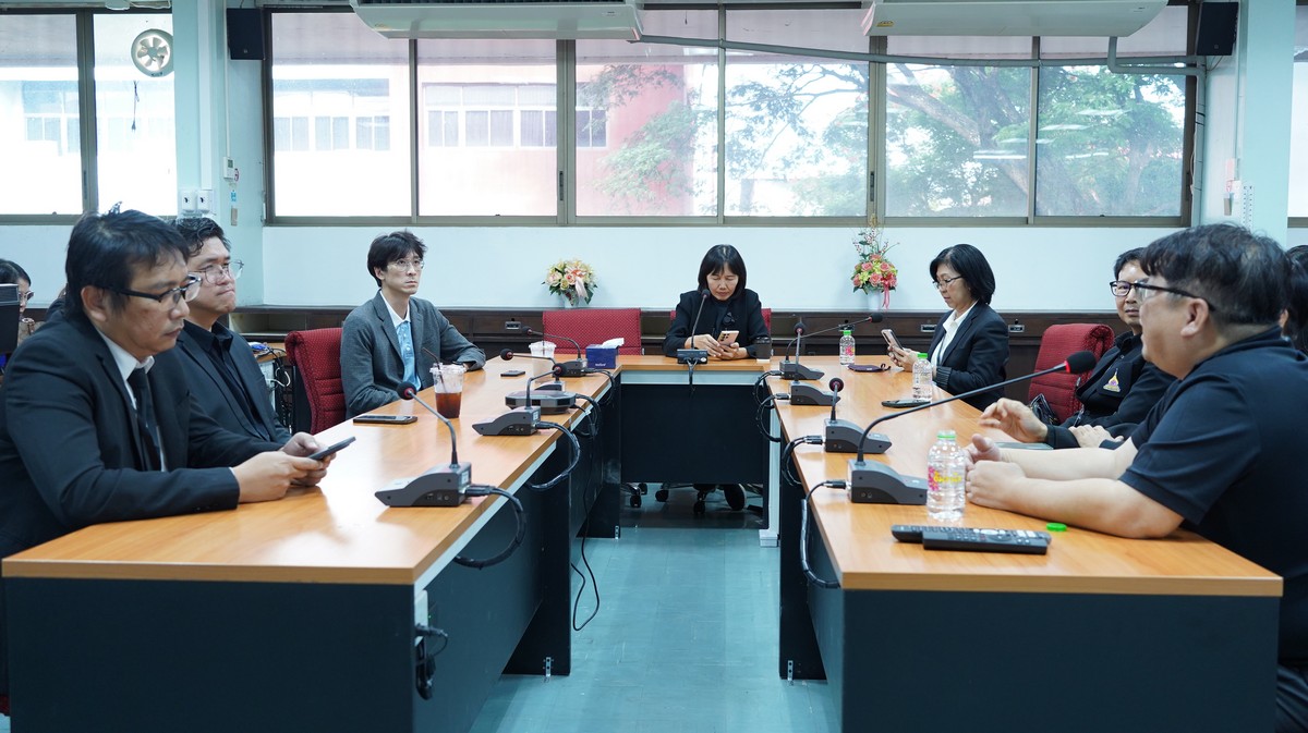 สำนักวิทยบริการ รับโล่ประกาศเกียรติคุณห้องสมุดสีเขียว ประจำปี 2568 พร้อมร่วมการประชุมผู้บริหารเครือข่ายห้องสมุดสีเขียว