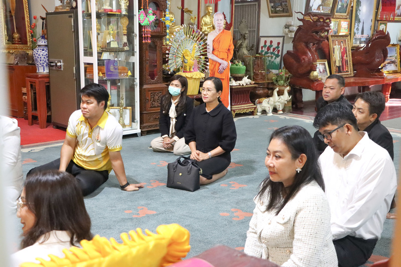 ม.นครพนม ร่วมถวายภัตตาหารเช้าพระสงฆ์ วัดพระธาตุพนมวรมหาวิหาร