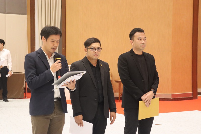 ซักซ้อมนักศึกษาต้นแบบ เตรียมความพร้อมพิธีพระราชทานปริญญาบัตร ประจำปีการศึกษา 2567