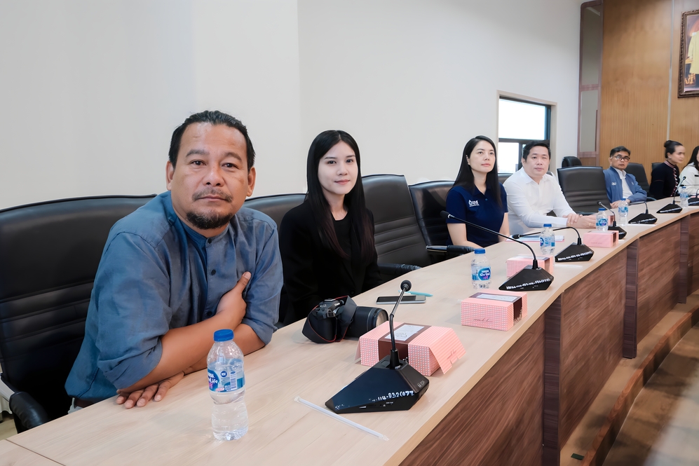 ม.นครพนม ศึกษาดูงาน ม.กาฬสินธุ์ แลกเปลี่ยนเรียนรู้ด้านสื่อสารองค์กร