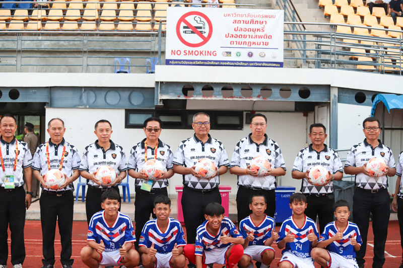 อธิการบดี มนพ. นำทัพผู้บริหารและบุคลากรร่วมลุ้นเชียร์ NPU นครพนมยูไนเต็ด นัดเปิดสนามไทยแลนด์ เซมิ-โปร ลีก 2026