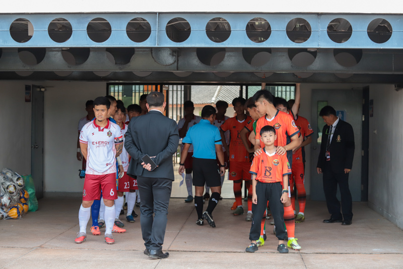 อธิการบดี มนพ. นำทัพผู้บริหารและบุคลากรร่วมลุ้นเชียร์ NPU นครพนมยูไนเต็ด นัดเปิดสนามไทยแลนด์ เซมิ-โปร ลีก 2026