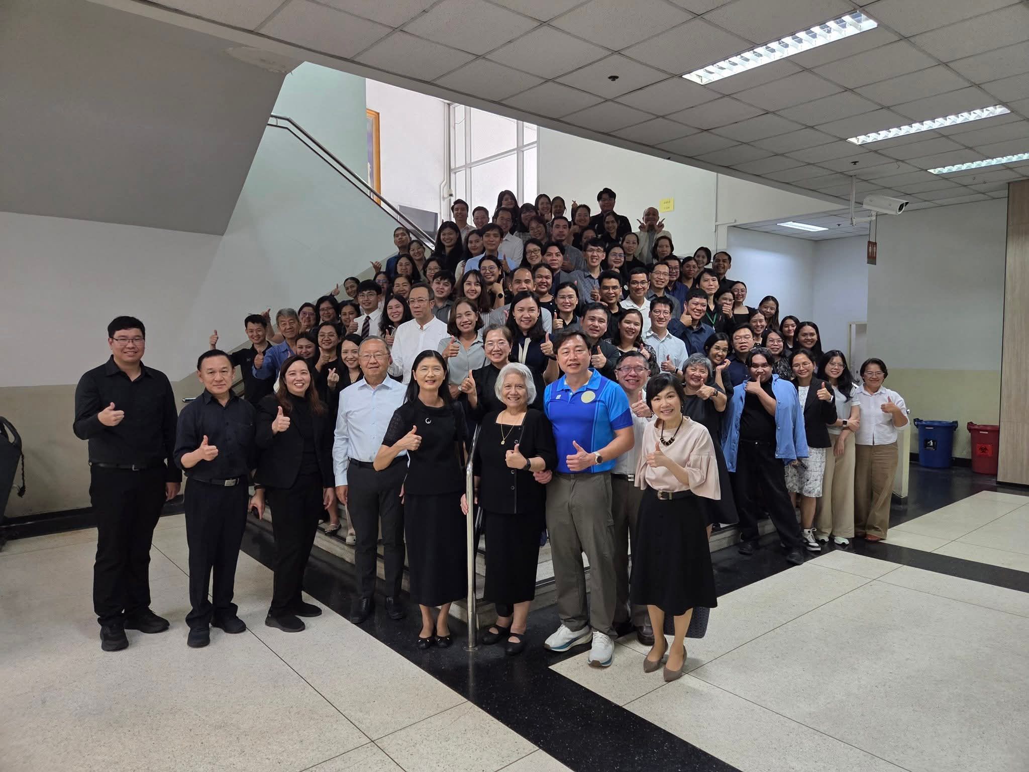 ผู้บริหารคณะแพทยศาสตร์และโรงพยาบาลนครพนม เข้าร่วมอบรมหลักสูตร IMEAc Criteria Training and SAR Writing Course ครั้งที่ 1/2569